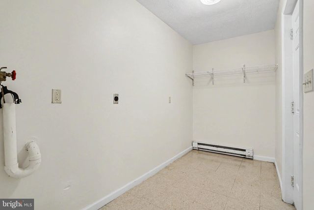 1119 CLOVERTON DR, Columbia, PA 17512