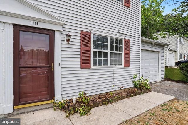 1119 CLOVERTON DR, Columbia, PA 17512