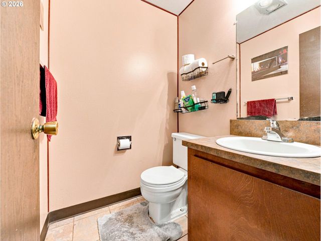726 Se RENE Ave, Gresham, OR 97080