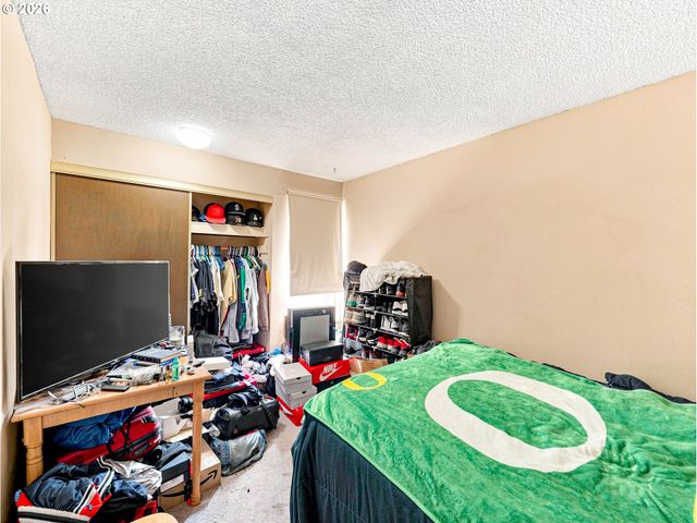 726 Se RENE Ave, Gresham, OR 97080
