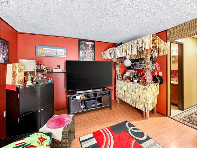 726 Se RENE Ave, Gresham, OR 97080