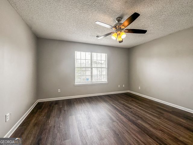 255 Buffington Drive, Union City, GA 30291