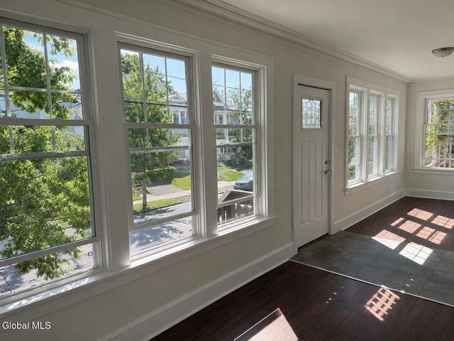 691 Myrtle Avenue, Albany, NY 12208