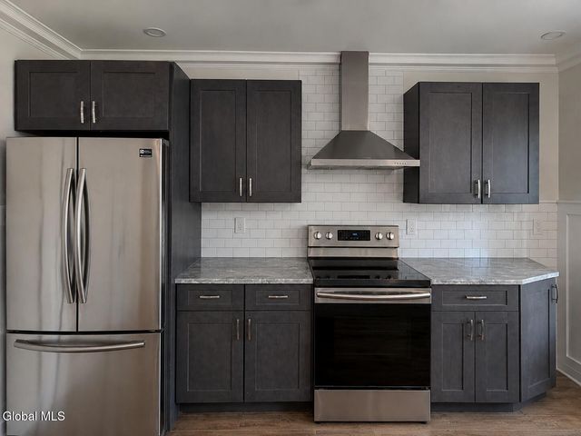 691 Myrtle Avenue, Albany, NY 12208