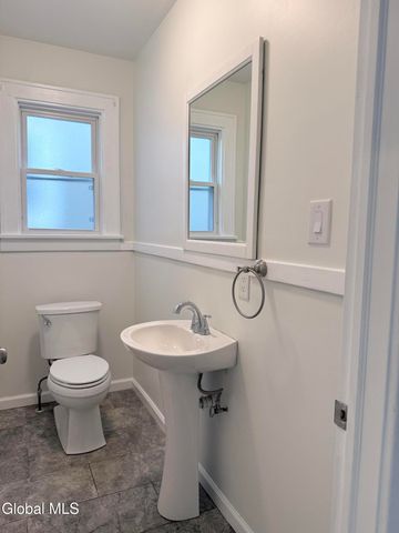 691 Myrtle Avenue, Albany, NY 12208