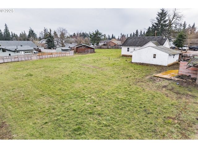 13548 GAFFNEY Ln, Oregon City, OR 97045