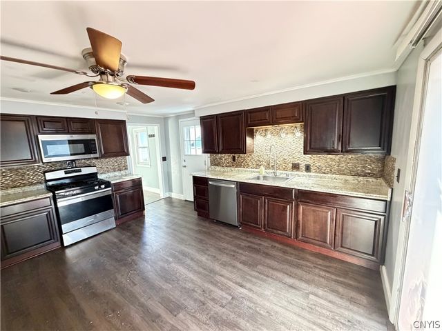 125 Campbell Road, Salina, NY 13211