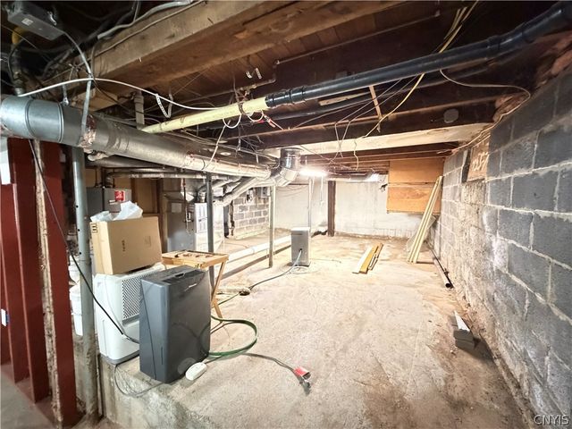 125 Campbell Road, Salina, NY 13211