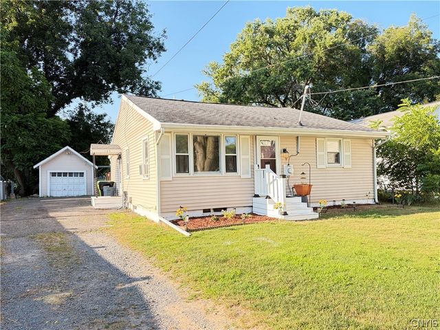 125 Campbell Road, Salina, NY 13211