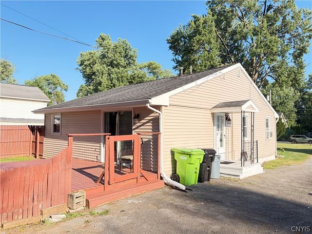 125 Campbell Road, Salina, NY 13211