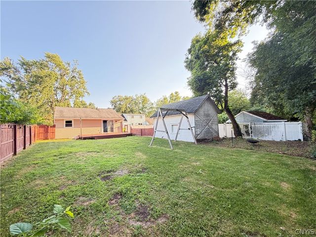 125 Campbell Road, Salina, NY 13211