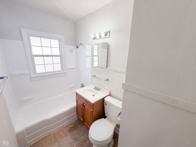 4915 Ralston Avenue, Indianapolis, IN 46205