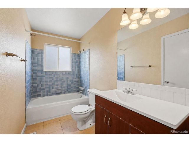 1357 Dexter St, Broomfield, CO 80020