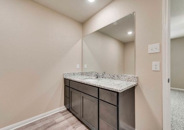 228 Ridgeland Oak Drive, Fort Worth, TX 76120