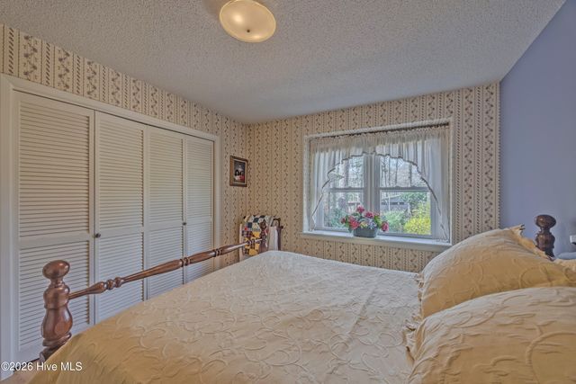 163 Washington Circle, Wallace, NC 28466
