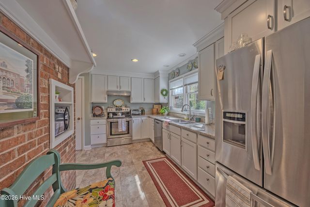 163 Washington Circle, Wallace, NC 28466