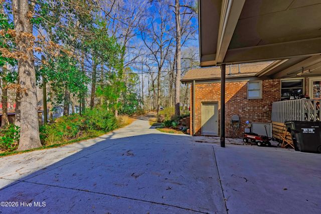 163 Washington Circle, Wallace, NC 28466