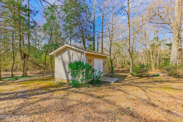 163 Washington Circle, Wallace, NC 28466