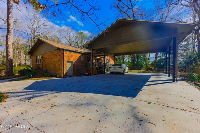 163 Washington Circle, Wallace, NC 28466