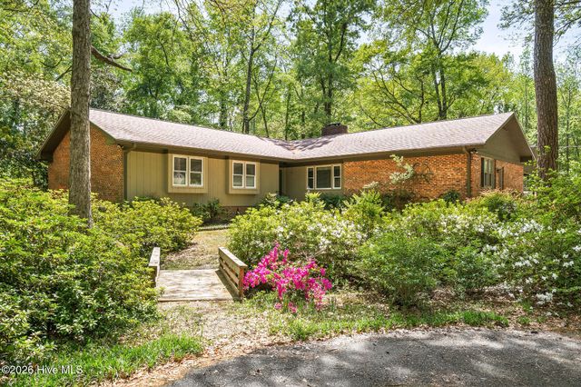 163 Washington Circle, Wallace, NC 28466