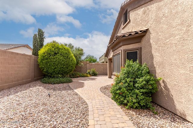 641 W Mesquite Tree Lane, San Tan Valley, AZ 85143
