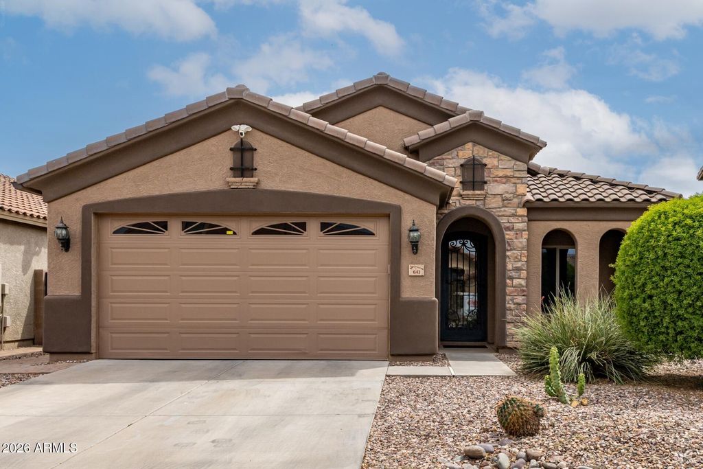 641 W Mesquite Tree Lane, San Tan Valley, AZ 85143