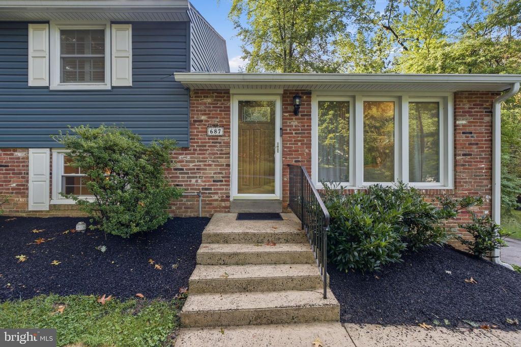 687 BROOKWOOD RD, WAYNE, PA 19087 — photo 4