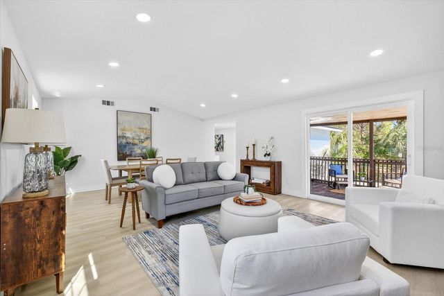 6403 ELLIOT DRIVE, Tampa, FL 33615