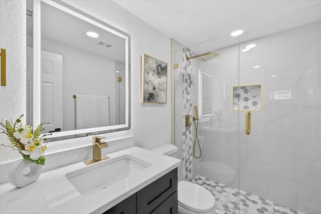 6403 ELLIOT DRIVE, Tampa, FL 33615