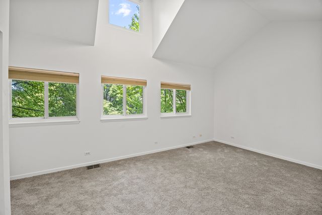 1323 E 61st Street, Chicago, IL 60637