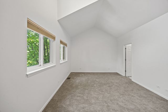 1323 E 61st Street, Chicago, IL 60637