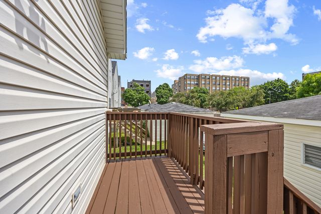 1323 E 61st Street, Chicago, IL 60637