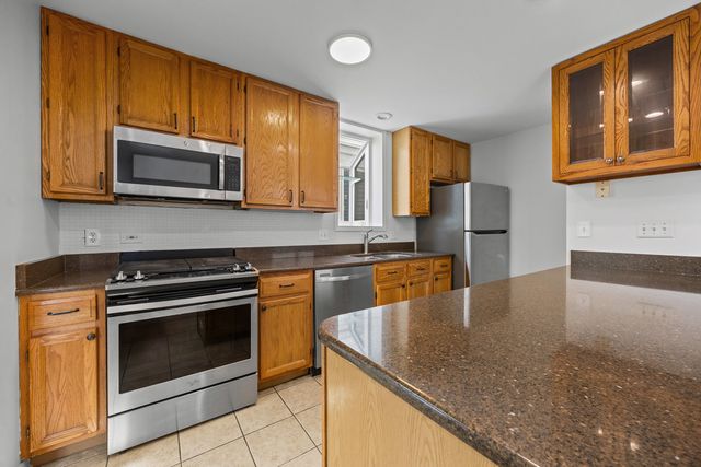 1323 E 61st Street, Chicago, IL 60637