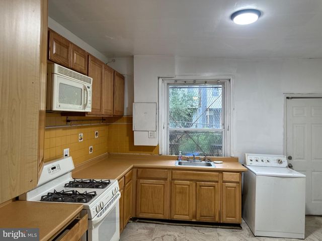 2019 RAYNER AVE, Baltimore, MD 21217