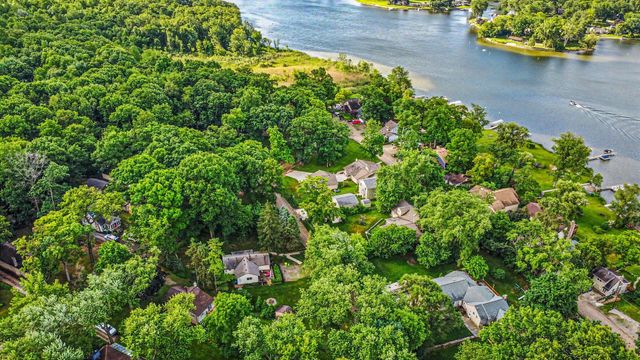 471 Elkinford Drive, White Lake Twp, MI 48383