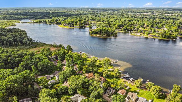 471 Elkinford Drive, White Lake Twp, MI 48383