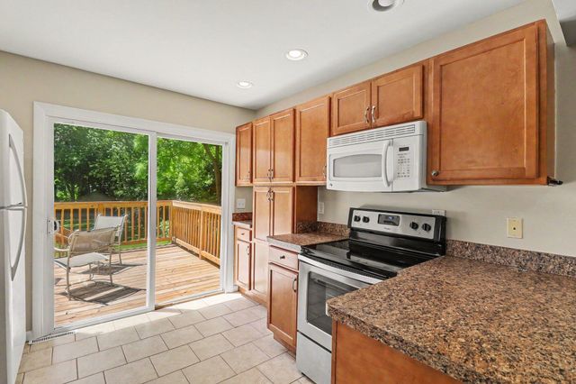 471 Elkinford Drive, White Lake Twp, MI 48383