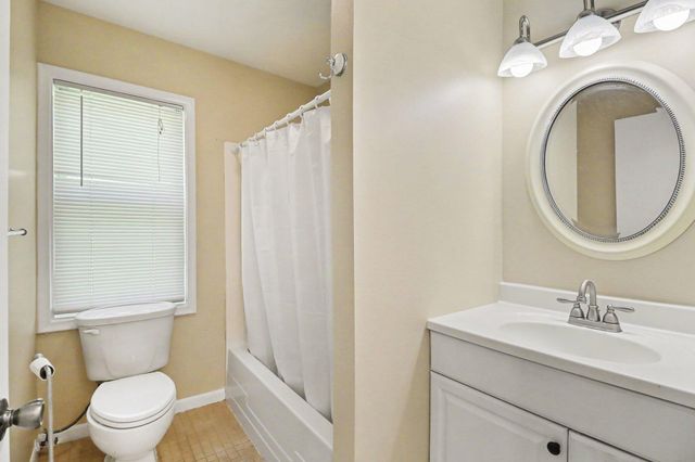 471 Elkinford Drive, White Lake Twp, MI 48383