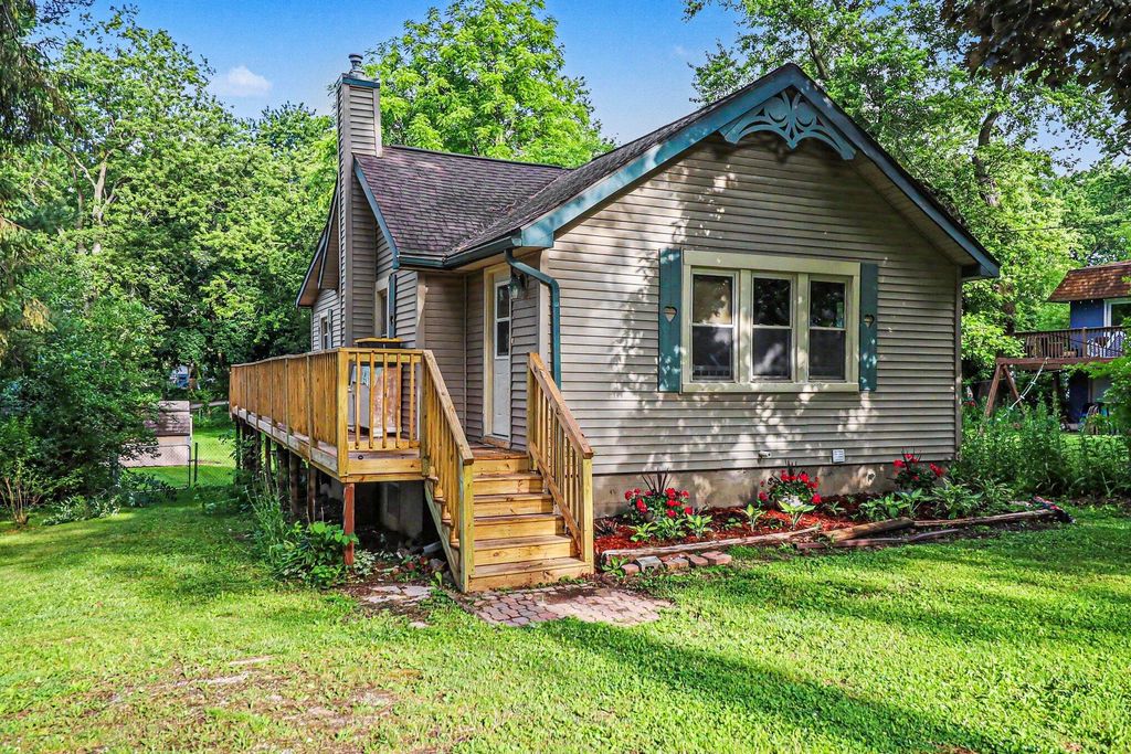 471 Elkinford Drive, White Lake Twp, MI 48383