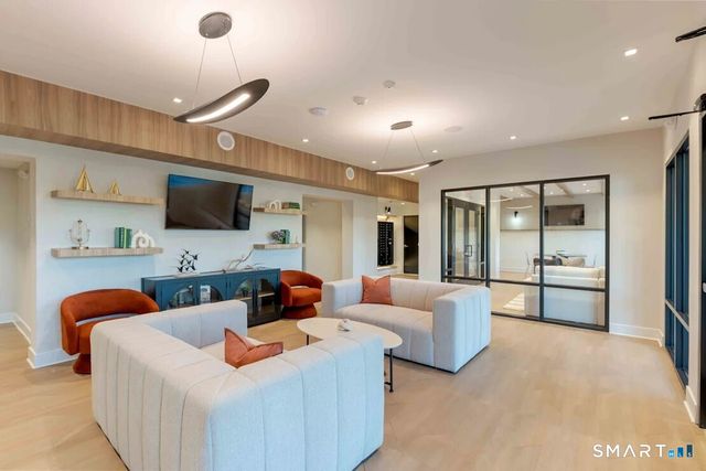 219 Ash Creek Boulevard 4401, Fairfield, CT 06824