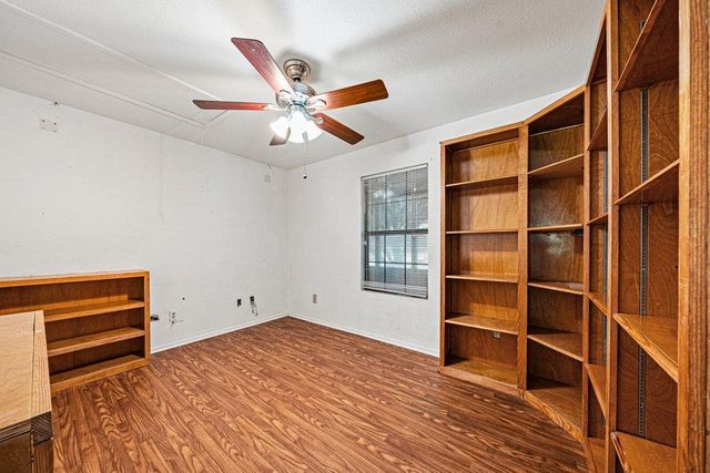 10 W El Camino Real, Wimberley, TX 78676