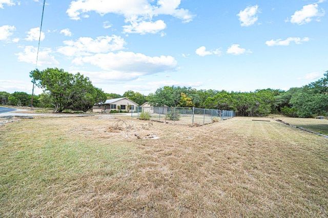 10 W El Camino Real, Wimberley, TX 78676