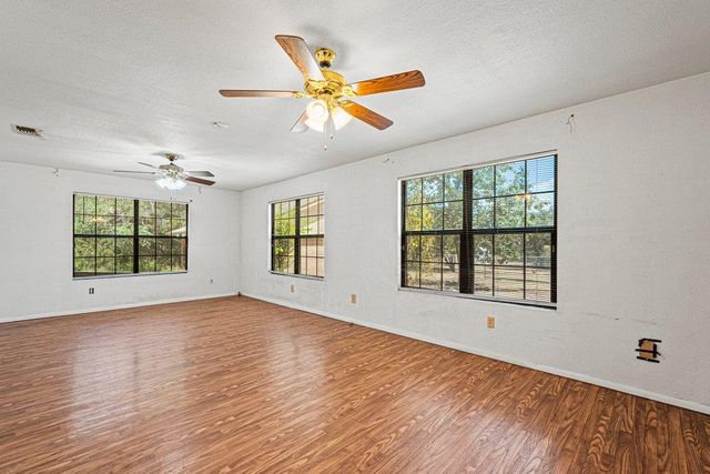 10 W El Camino Real, Wimberley, TX 78676