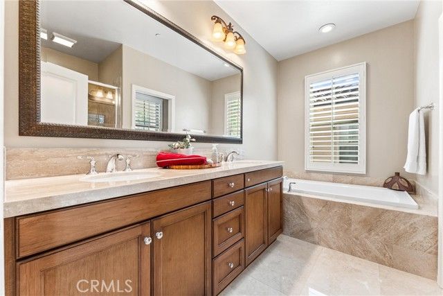 37 Peony, Irvine, CA 92618