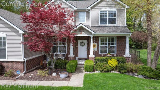 16475 Haverhill Drive, Macomb Township, MI 48044