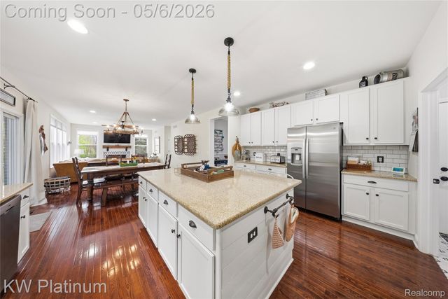 16475 Haverhill Drive, Macomb Township, MI 48044
