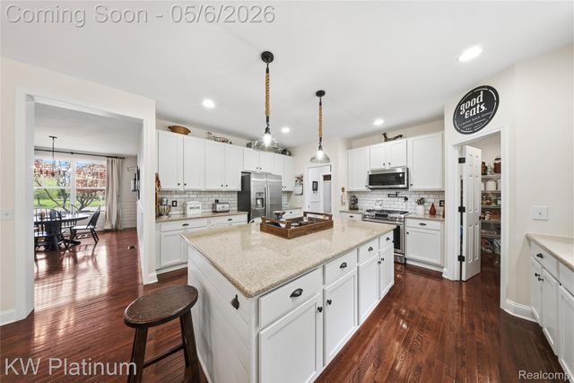 16475 Haverhill Drive, Macomb Township, MI 48044