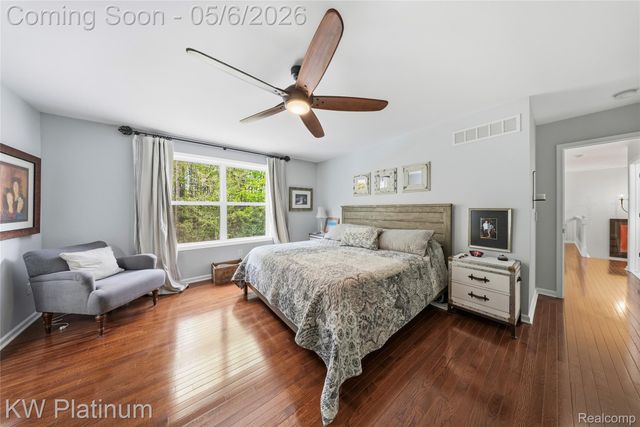 16475 Haverhill Drive, Macomb Township, MI 48044