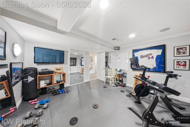 16475 Haverhill Drive, Macomb Township, MI 48044