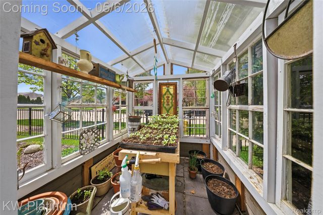 16475 Haverhill Drive, Macomb Township, MI 48044